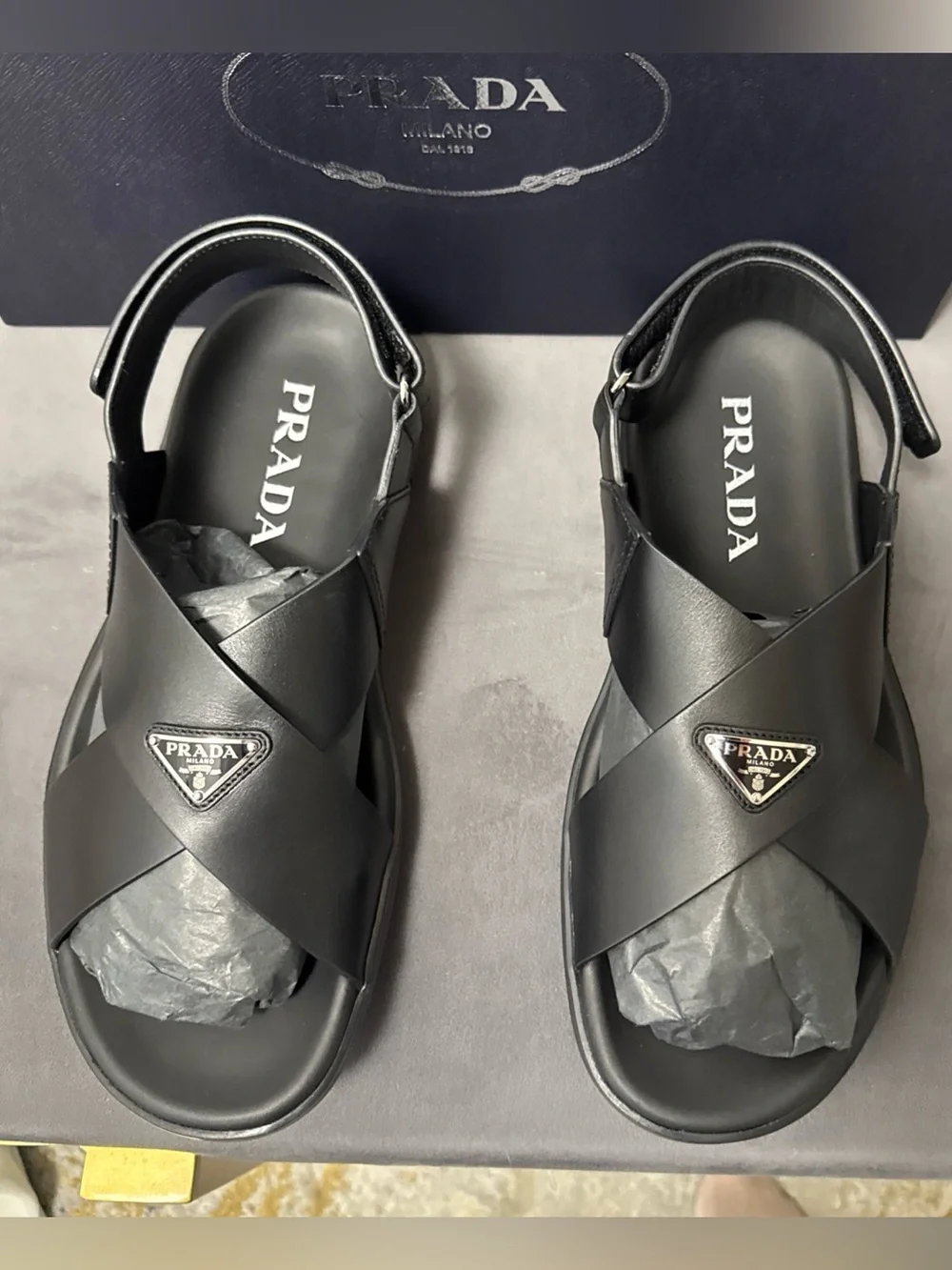 New   Prada Logo Men’s  Leather Crisscross Sport Sandals. Sz 7UK / 8US.  $850